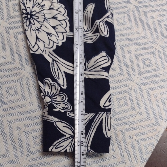 NEW LOFT Navy and White Floral Long Sleeve Dress Oversized, Bohemian. - Picture 13 of 16